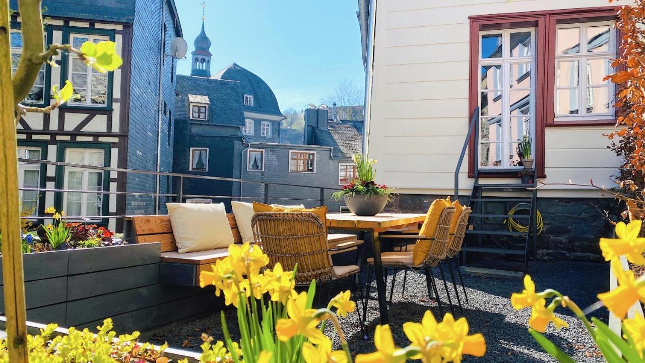 Villa Monschau-Auszeit: Historisch wohnen direkt am Bach Exterior foto